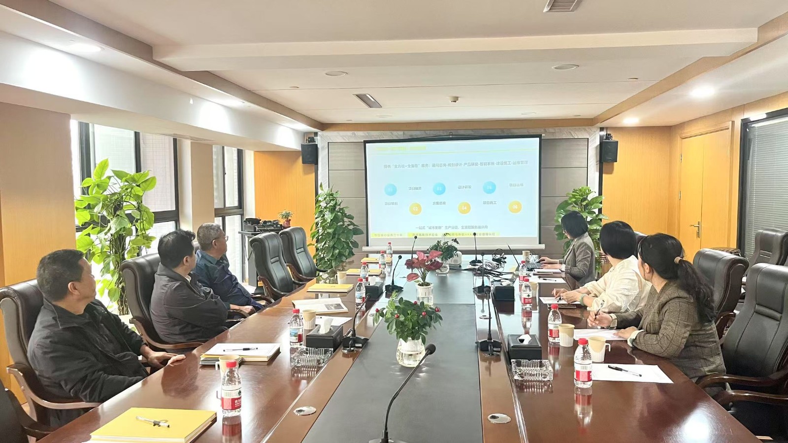 省委統(tǒng)戰(zhàn)部領導走訪金東方集團，共話發(fā)展新篇